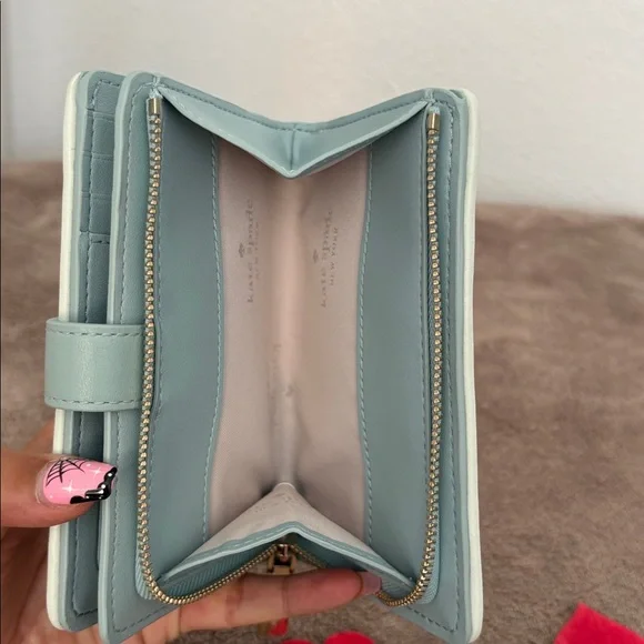 NWT Kate Spade Light Blue Quilted Wallet - Picture 6 of 6
